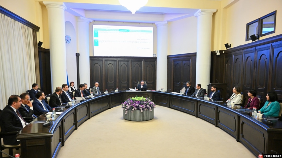 Պետական բյուջեն կաճի ավելի քան 5 տոկոսով, ռազմական ծախսերը՝ կրճատվեն