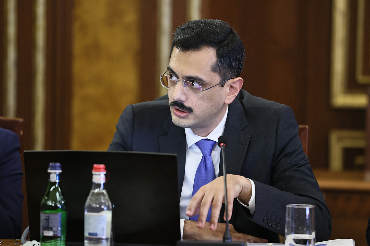 Պատգամավորի եղբայրը աշխատում է վարչապետի աշխատակազմում, իսկ նա հայտարարագրում է 13 անշարժ գույք