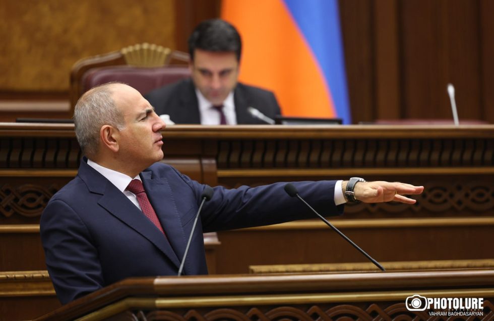 Փաշինյանի աշխատակազմի բյուջեն՝ ավելի մեծ, քան եվրոպական թագավորական ընտանիքների ծախսերը